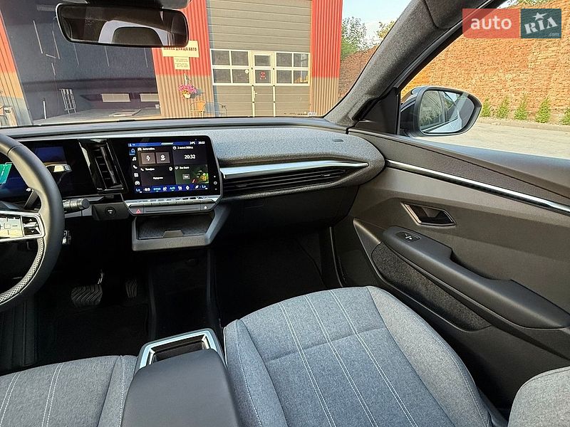 Позашляховик / Кросовер Renault Scenic E-Tech 2024 в Рівному фото 35 Позашляховик / Кросовер Renault Scenic E-Tech 2024 в Рівному
