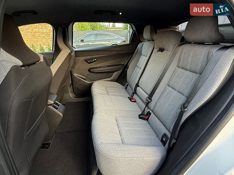 Позашляховик / Кросовер Renault Scenic E-Tech 2024 в Рівному фото 42 Позашляховик / Кросовер Renault Scenic E-Tech 2024 в Рівному