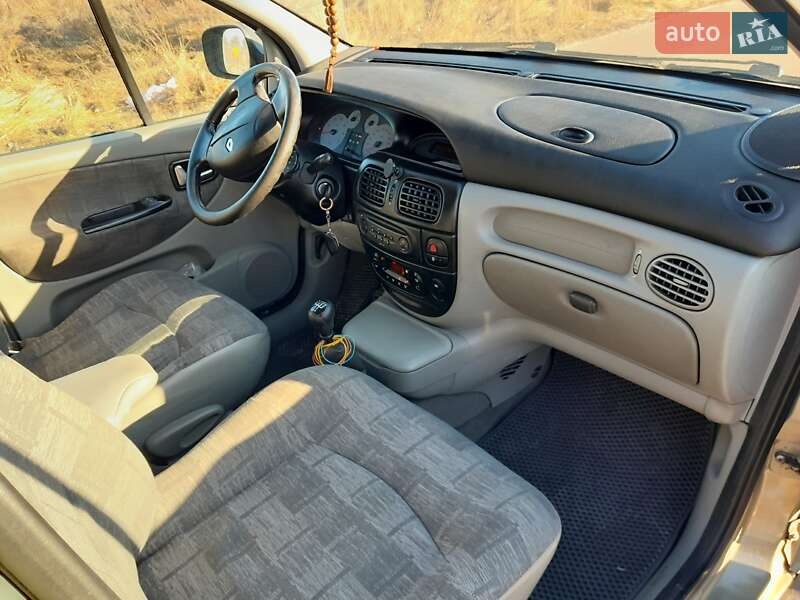Мінівен Renault Scenic RX4 2002 в Обухові