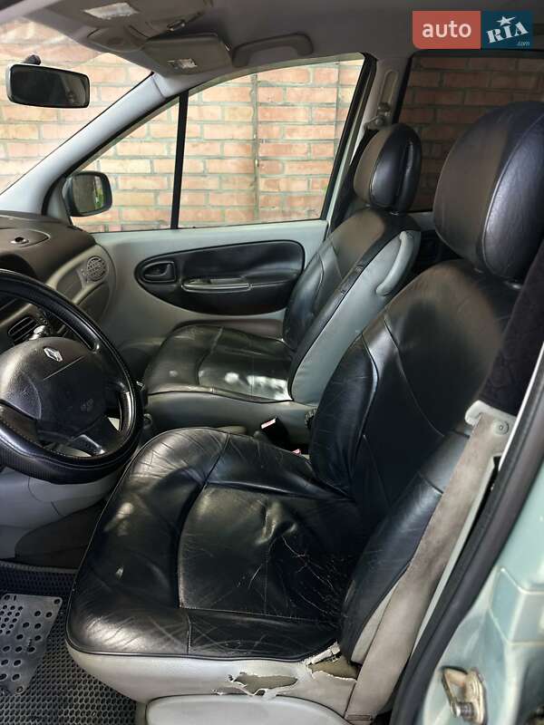 Минивэн Renault Scenic RX4 2001 в Виннице