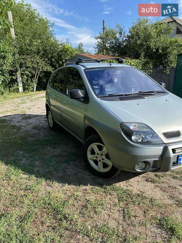 Минивэн Renault Scenic RX4 2002 в 