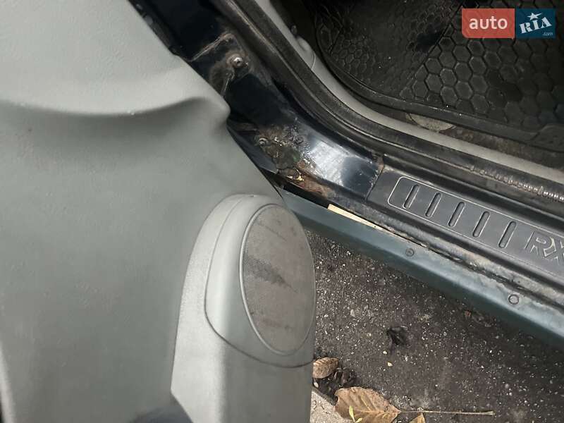 Мінівен Renault Scenic RX4 2000 в Києві фото 7 Мінівен Renault Scenic RX4 2000 в Києві