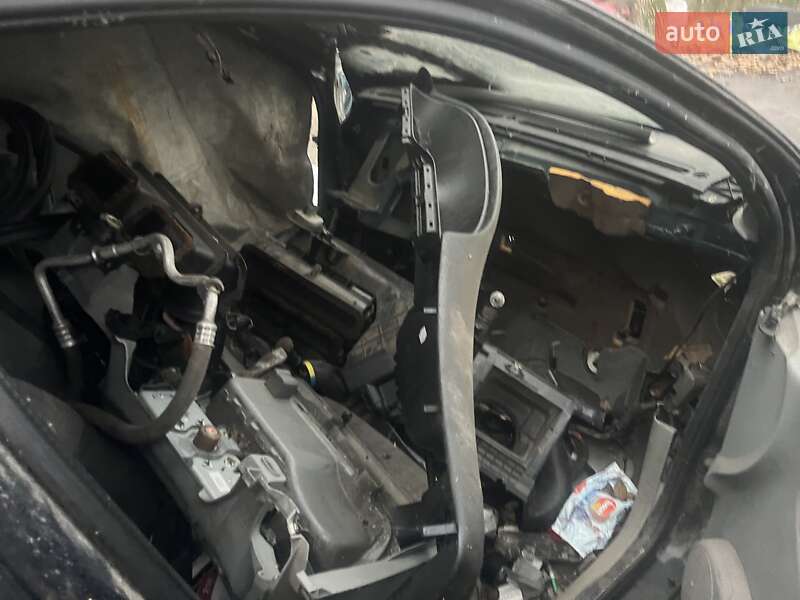 Мінівен Renault Scenic RX4 2000 в Києві фото 9 Мінівен Renault Scenic RX4 2000 в Києві