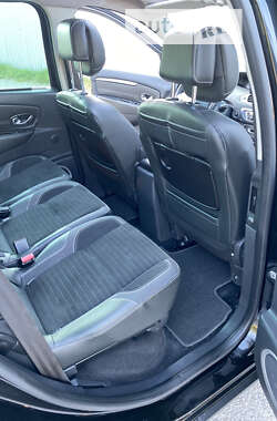 Минивэн Renault Scenic XMOD 2013 в 