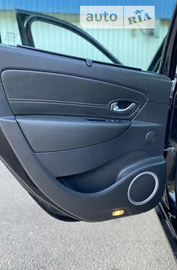 Минивэн Renault Scenic XMOD 2013 в 