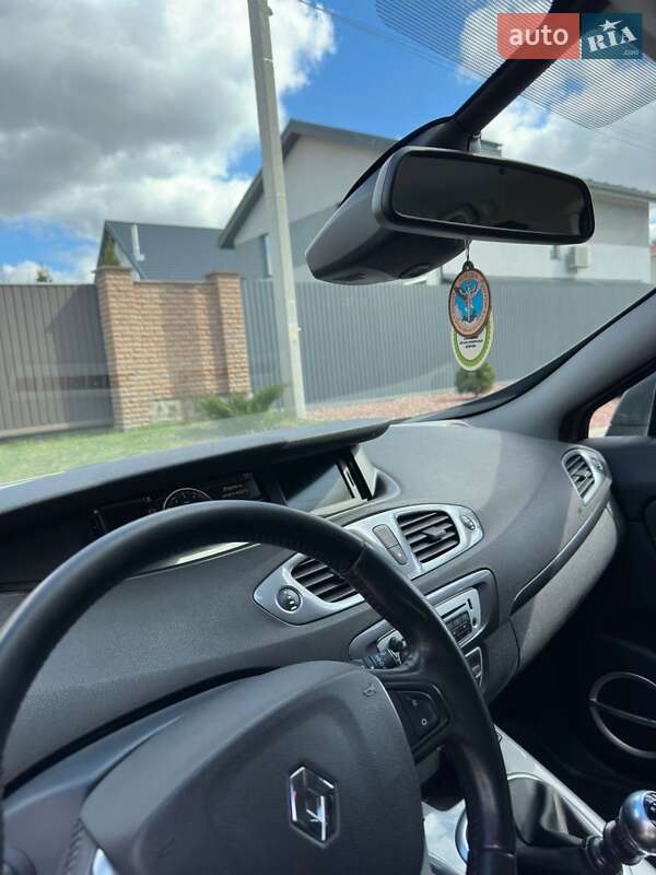 Минивэн Renault Scenic XMOD 2013 в Киеве