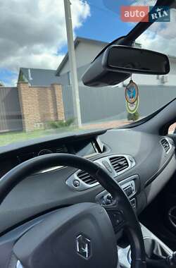 Минивэн Renault Scenic XMOD 2013 в 