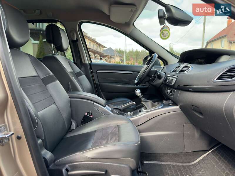 Минивэн Renault Scenic XMOD 2013 в Киеве