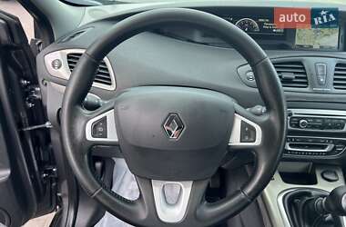 Минивэн Renault Scenic XMOD 2013 в 