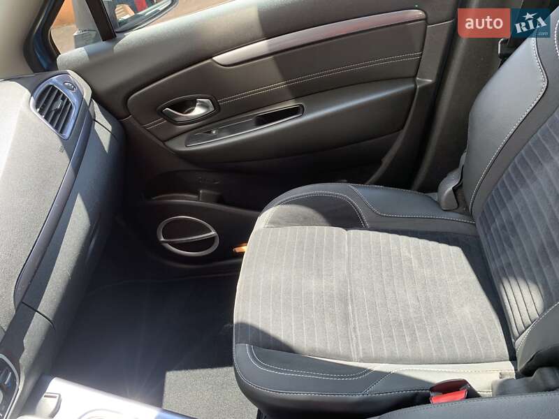 Минивэн Renault Scenic XMOD 2014 в Ровно