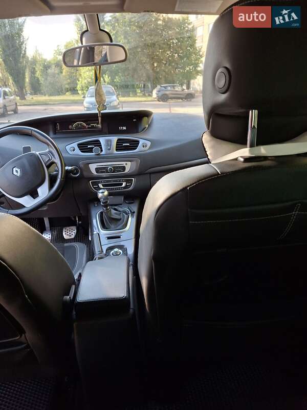 Минивэн Renault Scenic XMOD 2013 в Черкассах