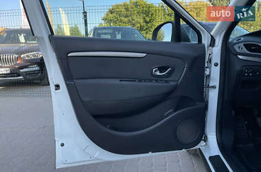 Минивэн Renault Scenic XMOD 2013 в 
