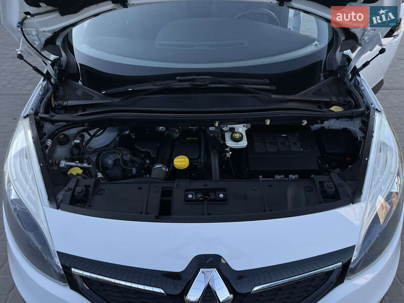 Минивэн Renault Scenic XMOD 2013 в Бердичеве