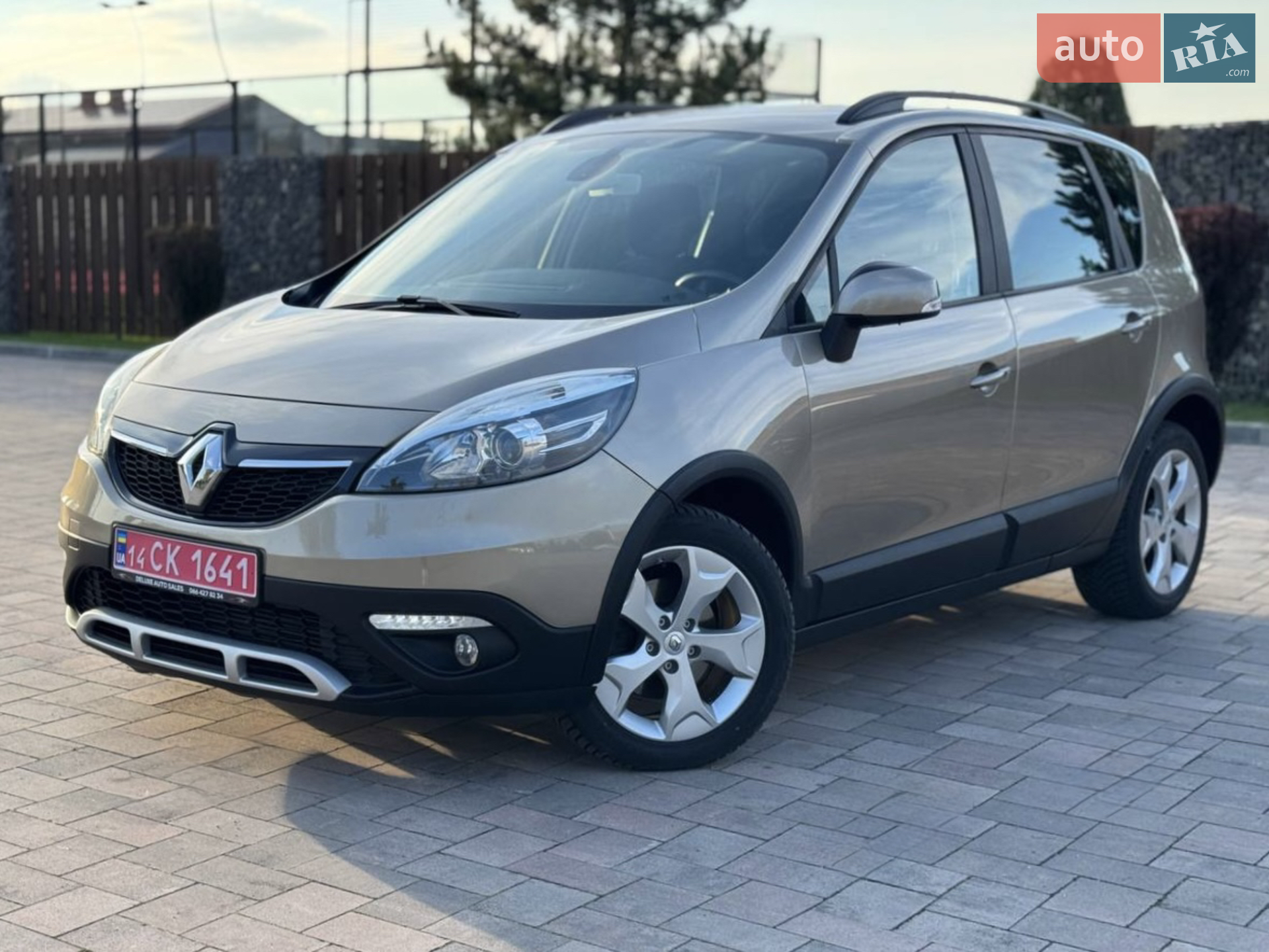 2016 Renault Scenic - мініатюра 2
