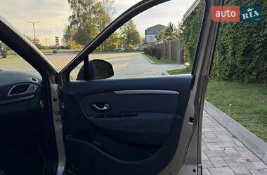Минивэн Renault Scenic XMOD 2016 в 