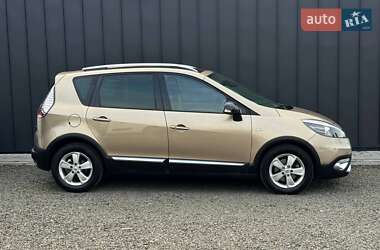 Минивэн Renault Scenic XMOD 2015 в 