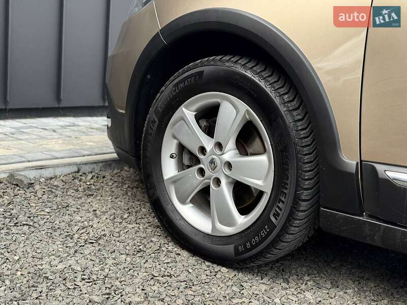 Мінівен Renault Scenic XMOD 2015 в Луцьку