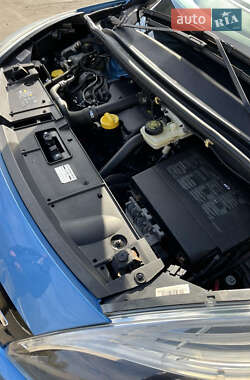 Минивэн Renault Scenic XMOD 2013 в 