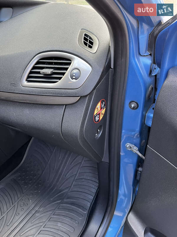 Мінівен Renault Scenic XMOD 2013 в Хоролі