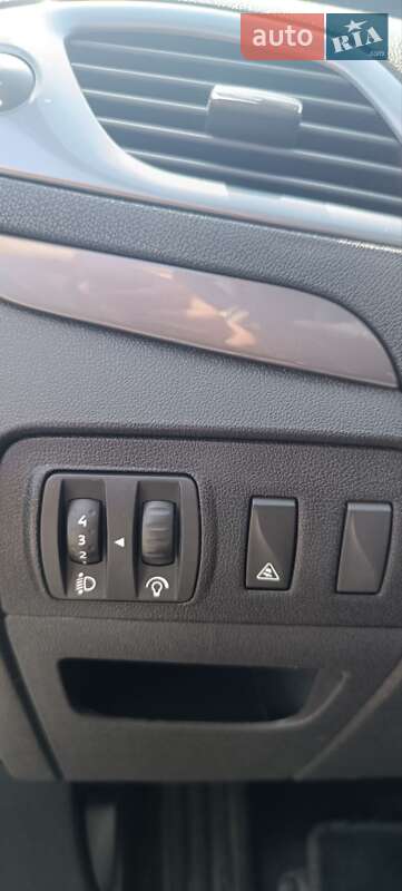 Мінівен Renault Scenic XMOD 2013 в Львові фото 35 Мінівен Renault Scenic XMOD 2013 в Львові