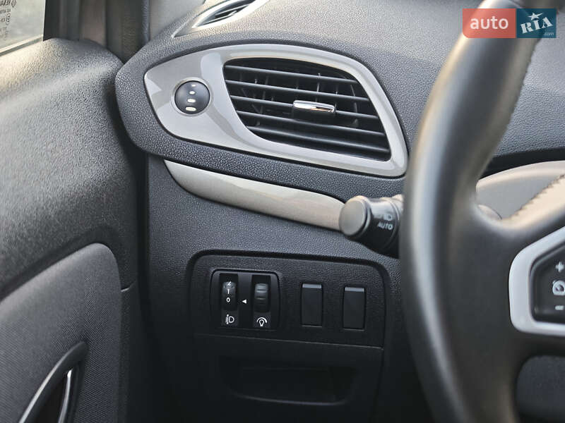 Минивэн Renault Scenic XMOD 2013 в Луцке фото 33 Минивэн Renault Scenic XMOD 2013 в Луцке