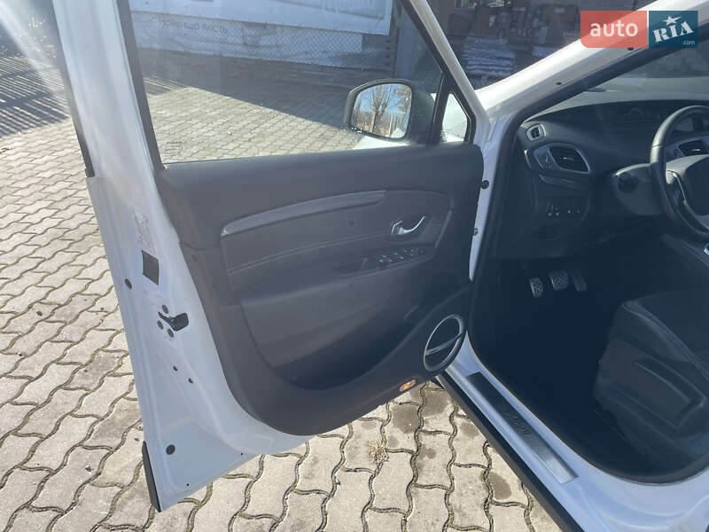 Минивэн Renault Scenic XMOD 2013 в Калуше