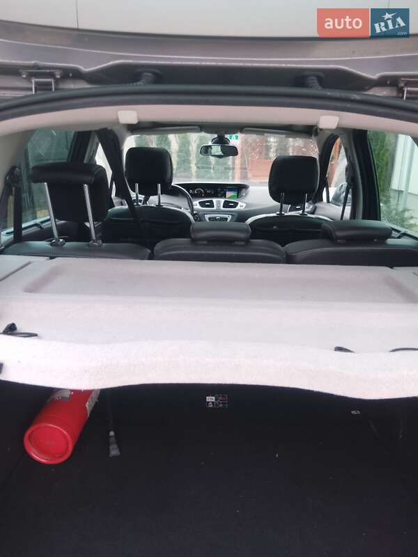 Минивэн Renault Scenic XMOD 2014 в Старой Выжевке