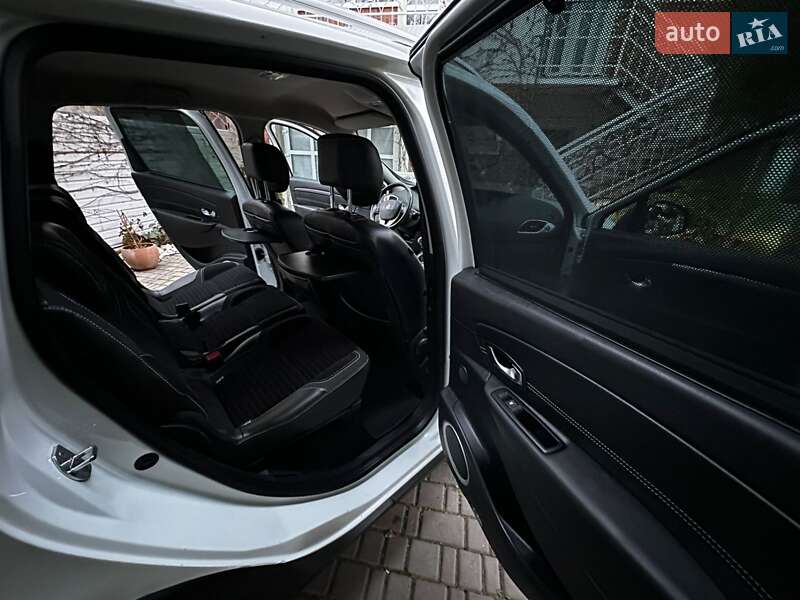 Мінівен Renault Scenic XMOD 2015 в Львові