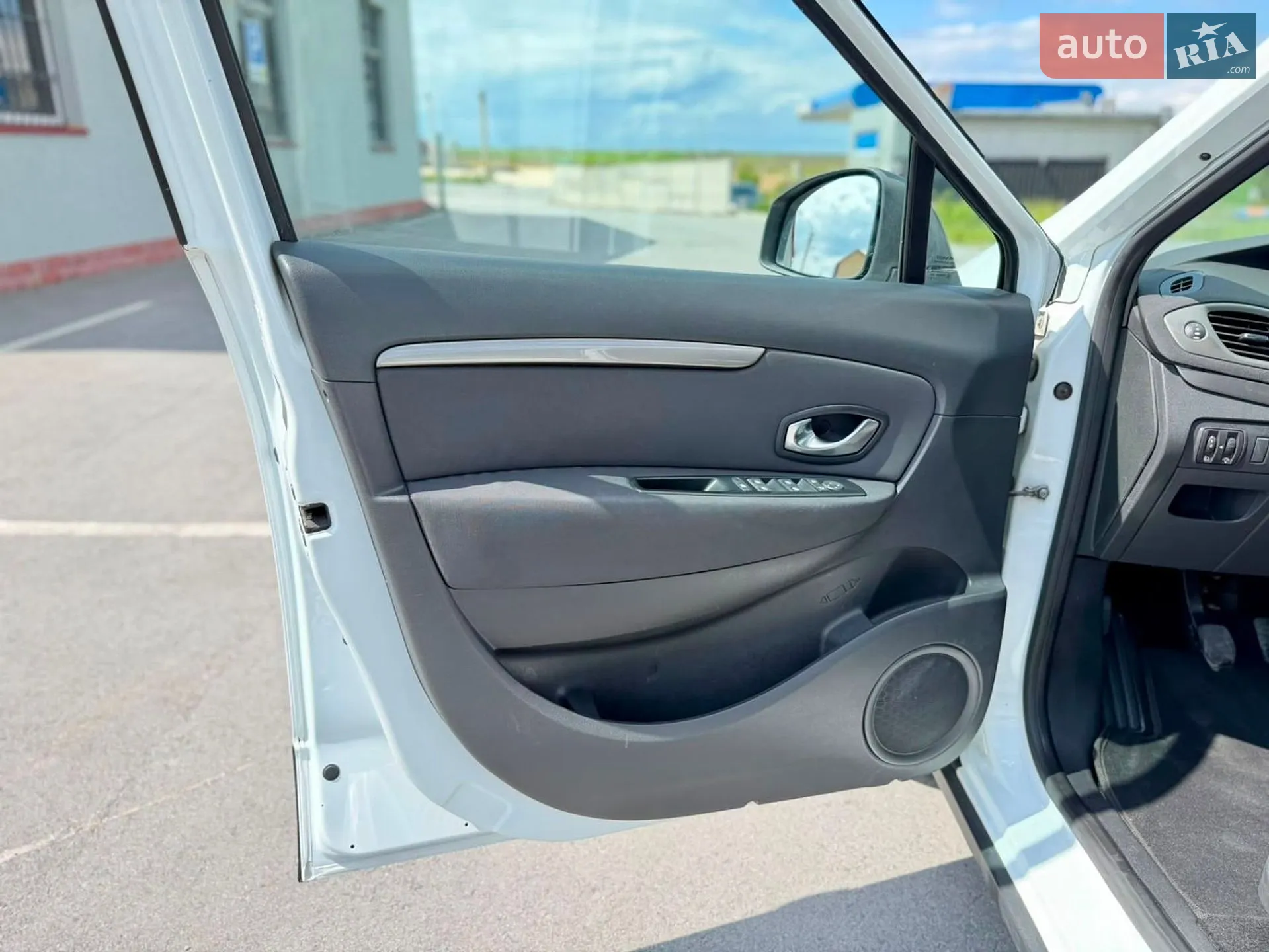 2014 Renault Scenic - мініатюра 29