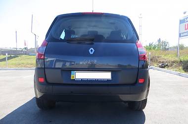 Минивэн Renault Scenic 2009 в 