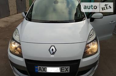 Renault Scenic 2011