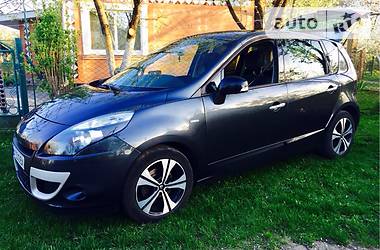 Renault Scenic 2011