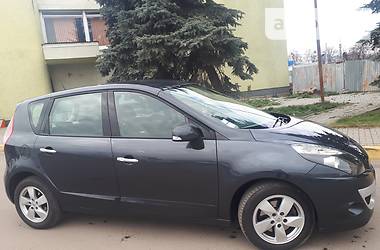 Минивэн Renault Scenic 2010 в Львове