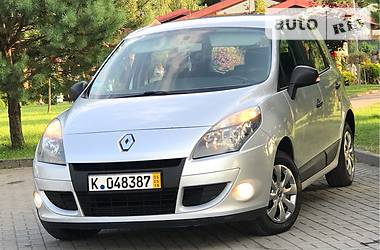 Минивэн Renault Scenic 2011 в Дрогобыче