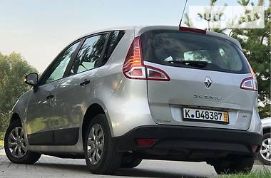Минивэн Renault Scenic 2011 в Дрогобыче