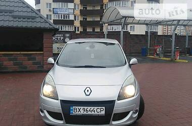 Хэтчбек Renault Scenic 2010 в Ровно