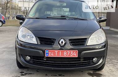 Хетчбек Renault Scenic 2008 в 