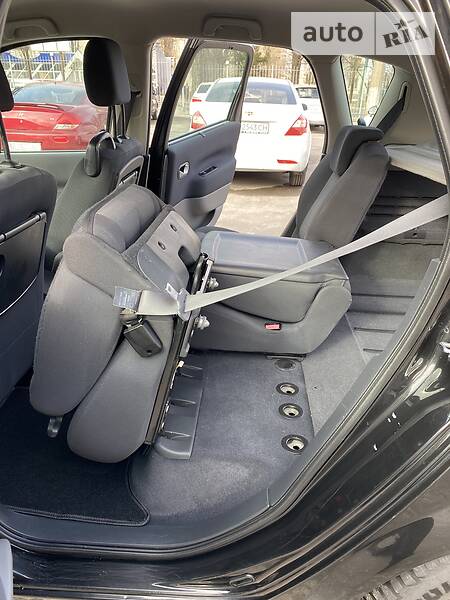 Хэтчбек Renault Scenic 2008 в Николаеве фото 14 Хэтчбек Renault Scenic 2008 в Николаеве