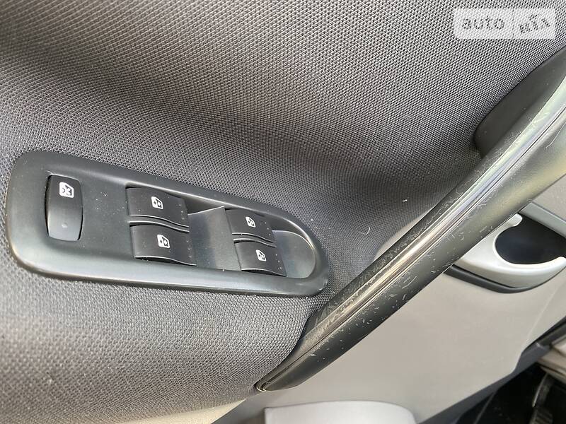 Хэтчбек Renault Scenic 2008 в Николаеве фото 17 Хэтчбек Renault Scenic 2008 в Николаеве
