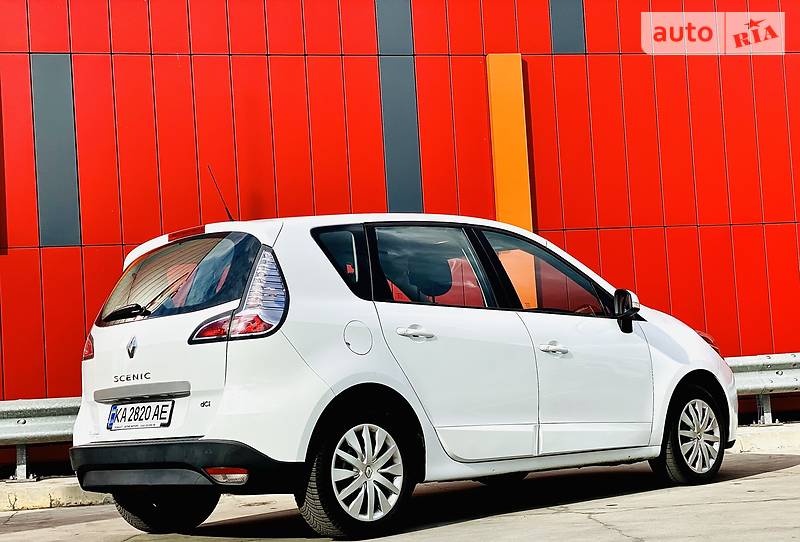 Хетчбек Renault Scenic 2014 в Києві