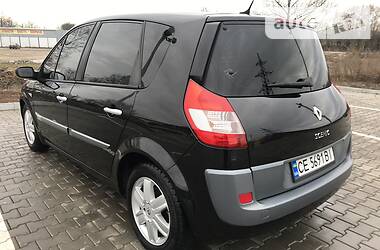 Хетчбек Renault Scenic 2004 в 