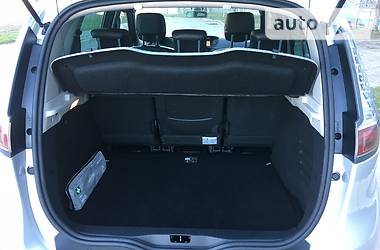 Мінівен Renault Scenic 2016 в 