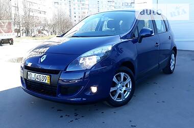 Мінівен Renault Scenic 2011 в 