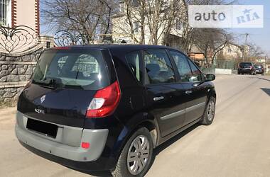 Хэтчбек Renault Scenic 2007 в 