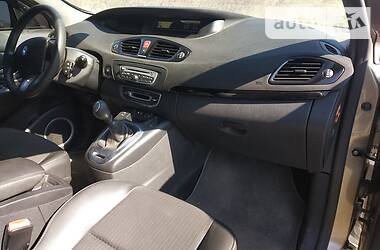 Мінівен Renault Scenic 2011 в 