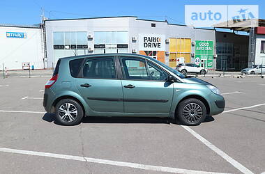 Минивэн Renault Scenic 2006 в 