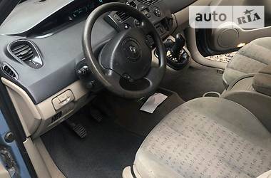 Мінівен Renault Scenic 2004 в 