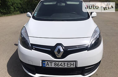 Хетчбек Renault Scenic 2012 в 