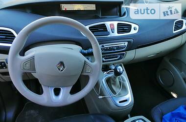 Минивэн Renault Scenic 2010 в Ровно