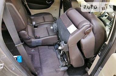 Минивэн Renault Scenic 2010 в Ровно